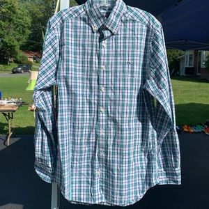 Vineyard Vines button down. Youth / men